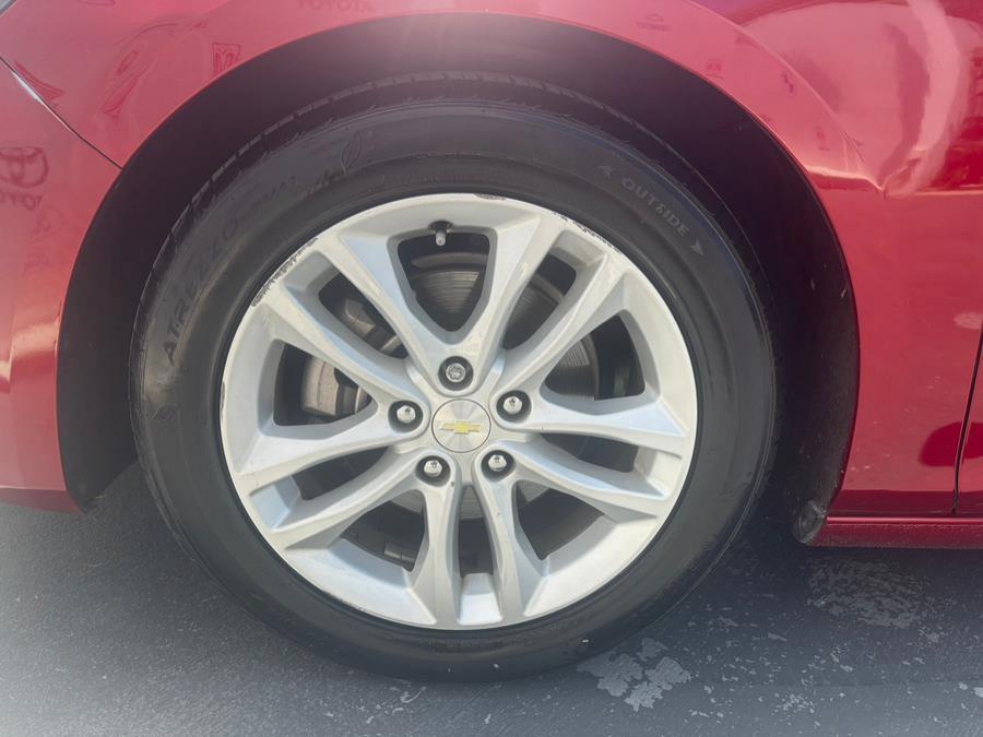 2018 Chevrolet Malibu 4dr Sdn LT w/1LT photo