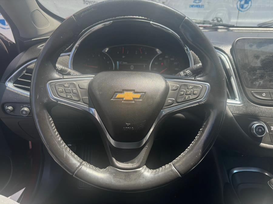 2018 Chevrolet Malibu 4dr Sdn LT w/1LT photo