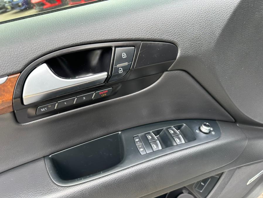 2012 Audi Q7 3.0T quattro Premium Plus photo