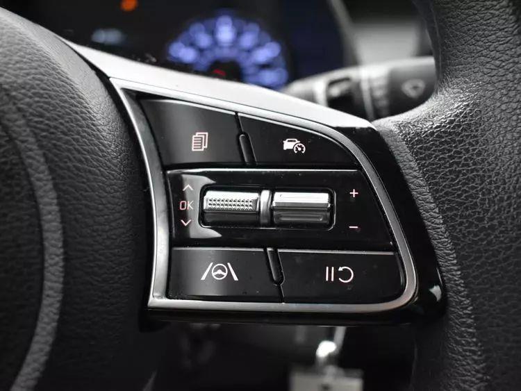 2023 Kia Forte LXS Sedan 4D photo