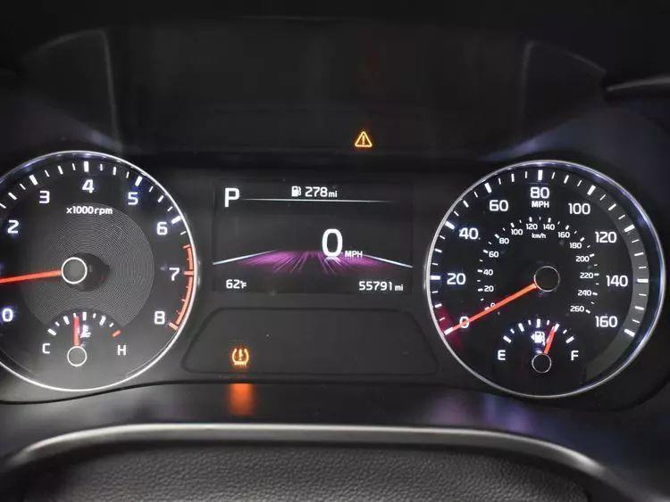2023 Kia Forte LXS Sedan 4D photo