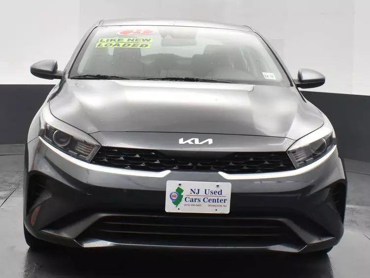 2023 Kia Forte LXS Sedan 4D photo