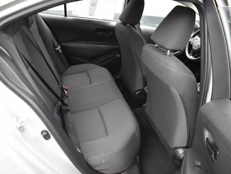 2023 Toyota Corolla LE Sedan 4D photo