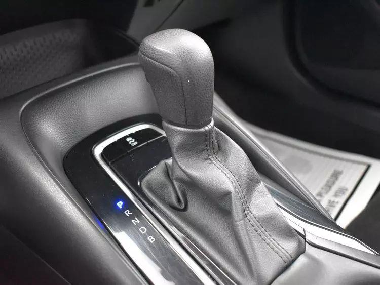 2023 Toyota Corolla LE Sedan 4D photo