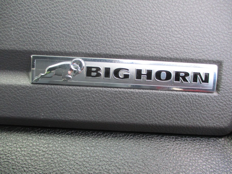 2017 RAM 1500 Big Horn 4x4 Crew Cab 5''7