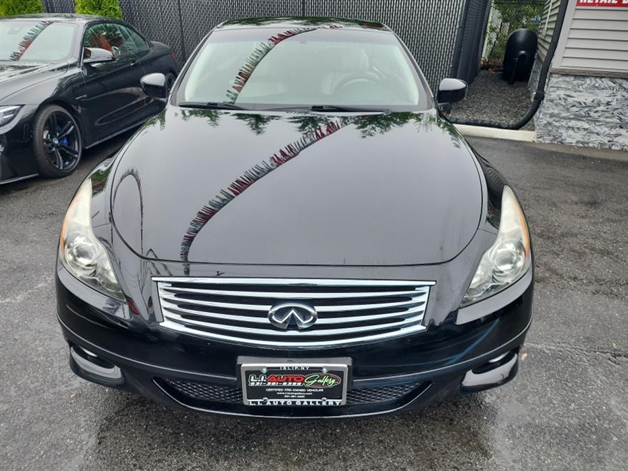 2011 Infiniti Legend photo