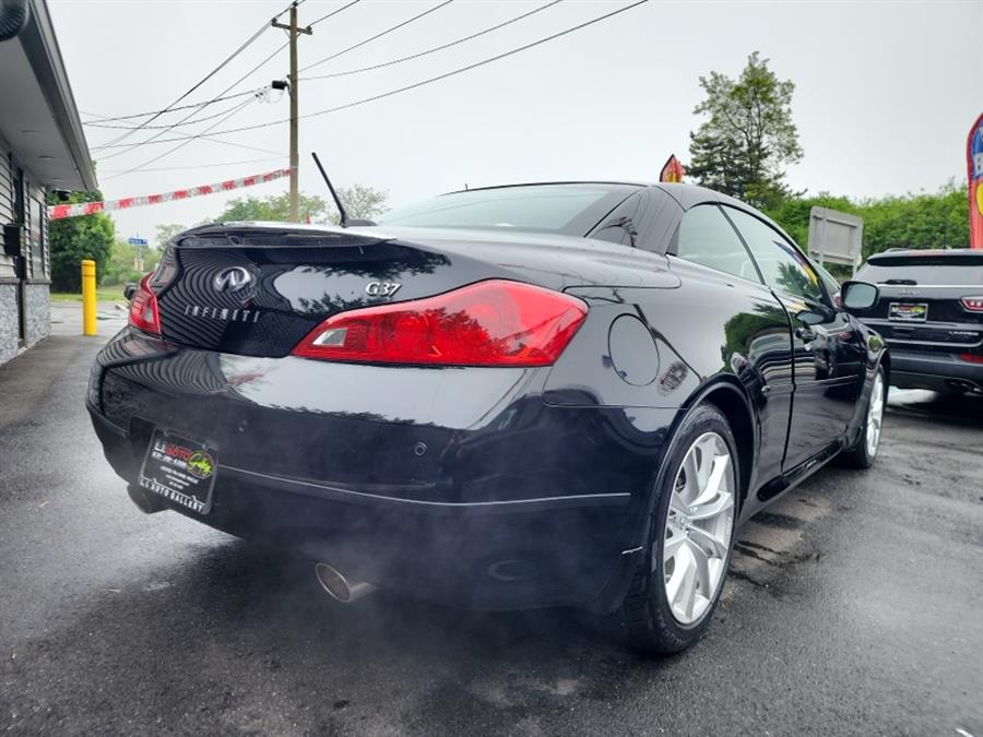 2011 Infiniti Legend photo