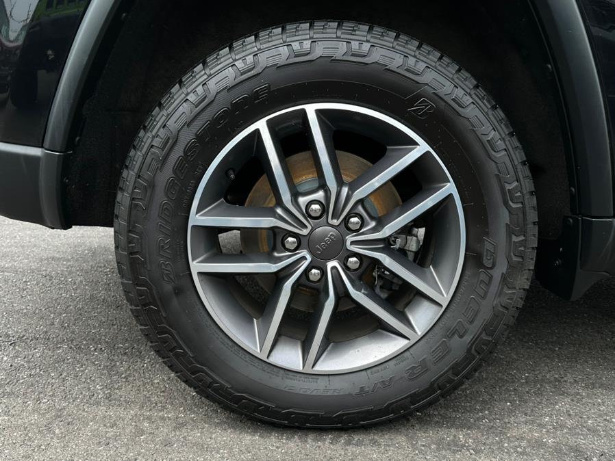 2019 Jeep Grand Cherokee Limited 4x4 photo