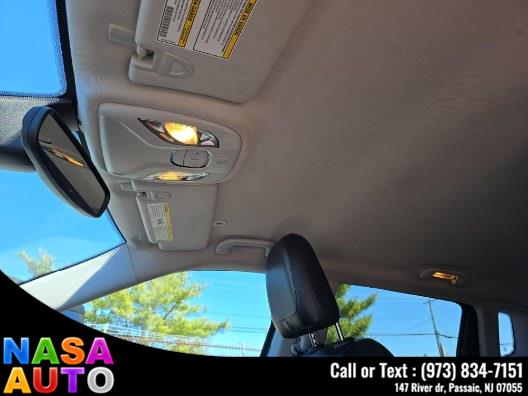 2017 Jeep Compass Latitude 4x4 photo