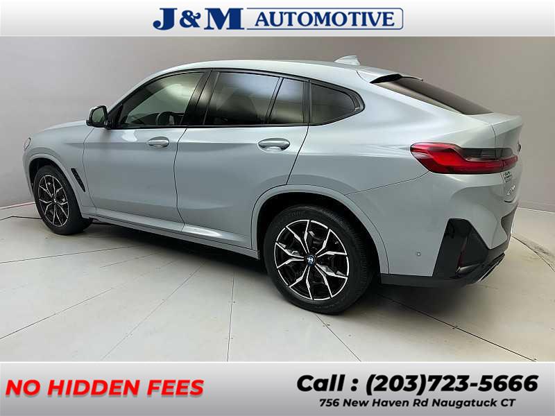 2022 BMW X4 xDrive30i photo