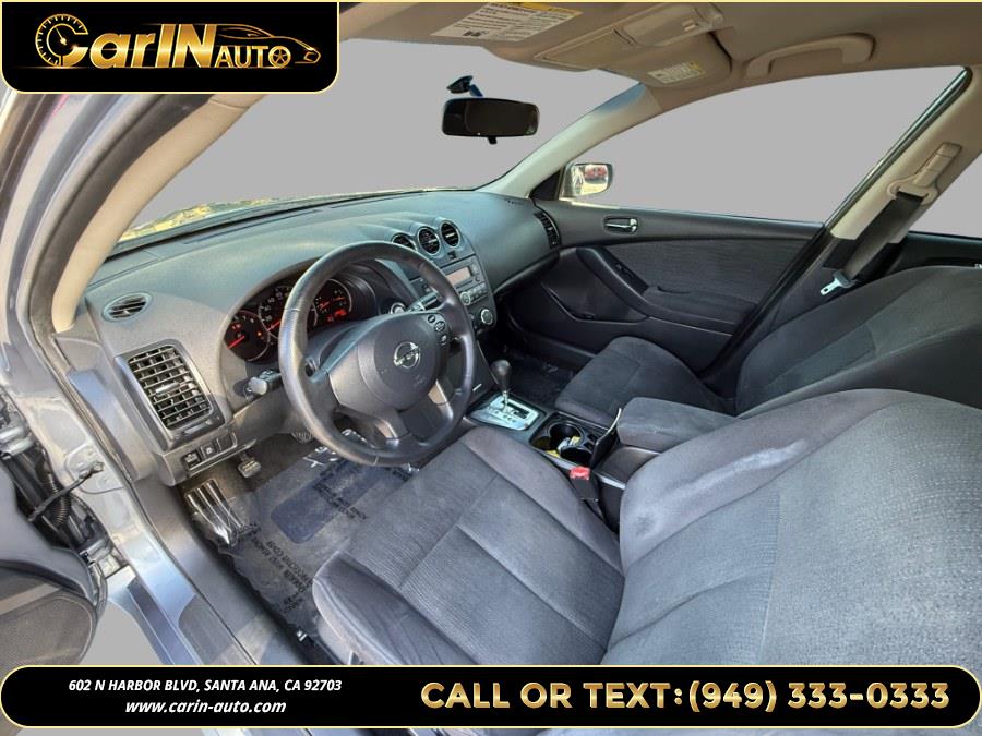 2011 Nissan Altima 2.5 photo
