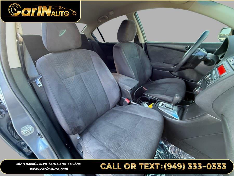 2011 Nissan Altima 2.5 photo