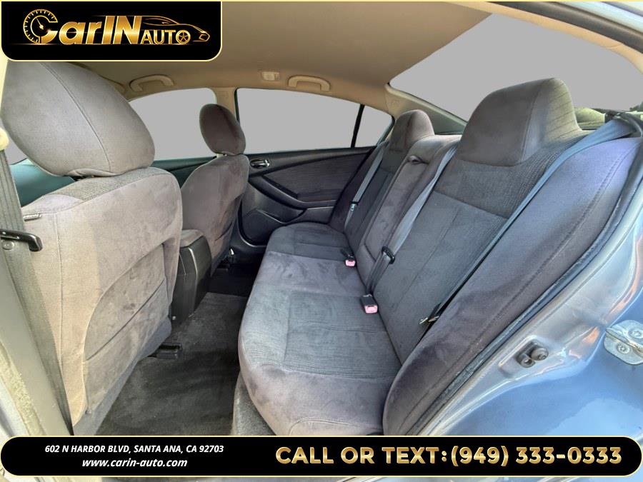 2011 Nissan Altima 2.5 photo