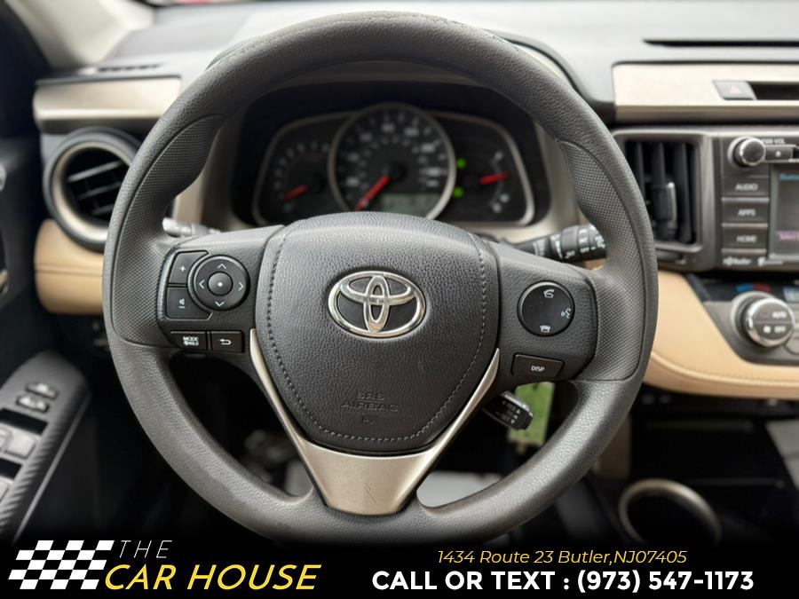 2015 Toyota RAV4 AWD 4dr XLE (Natl) photo