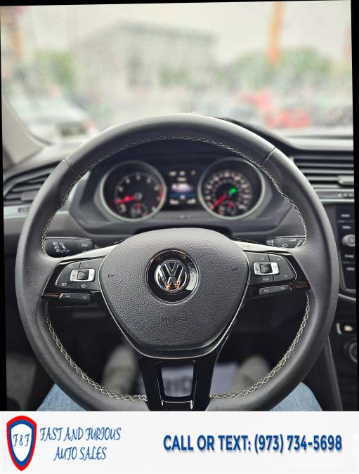2021 Volkswagen Tiguan SE 4MOTION Sport Utility 4D photo