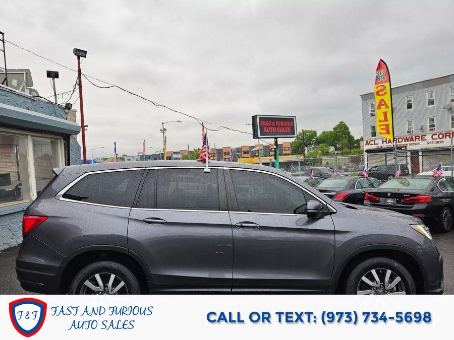 2020 Honda Pilot EX-L Sport Utility 4D photo