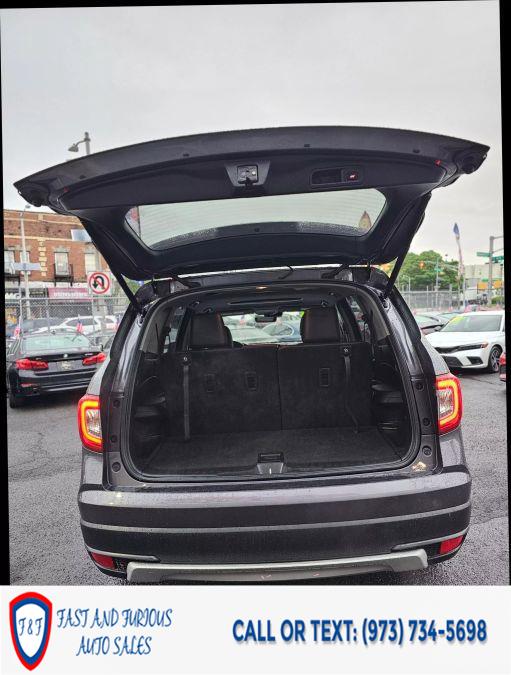 2020 Honda Pilot EX-L Sport Utility 4D photo