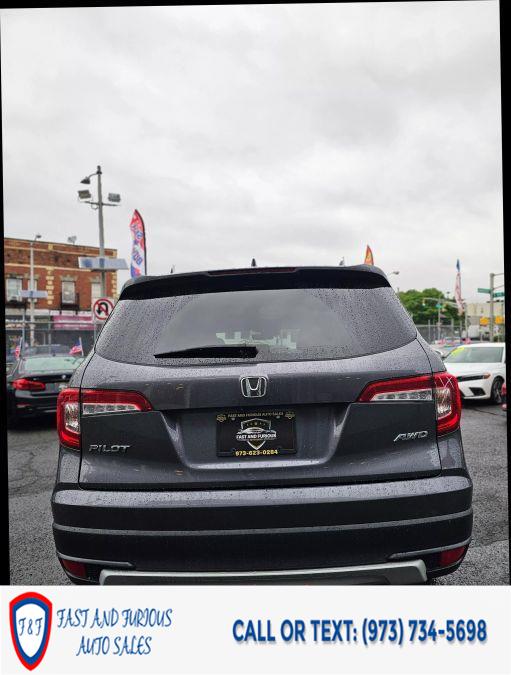 2020 Honda Pilot EX-L Sport Utility 4D photo