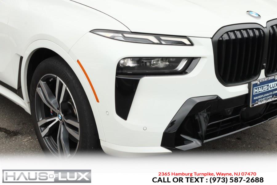 2023 BMW X7 xDrive40i Sports Activity Vehi photo