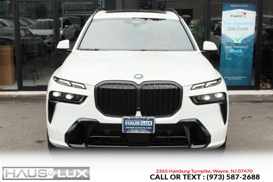 2023 BMW X7 xDrive40i Sports Activity Vehi photo