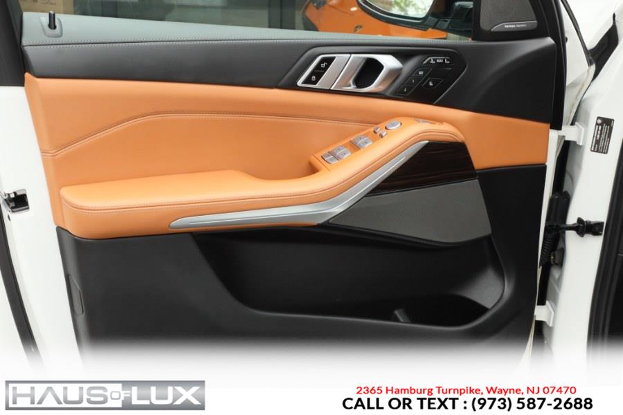 2023 BMW X7 xDrive40i Sports Activity Vehi photo