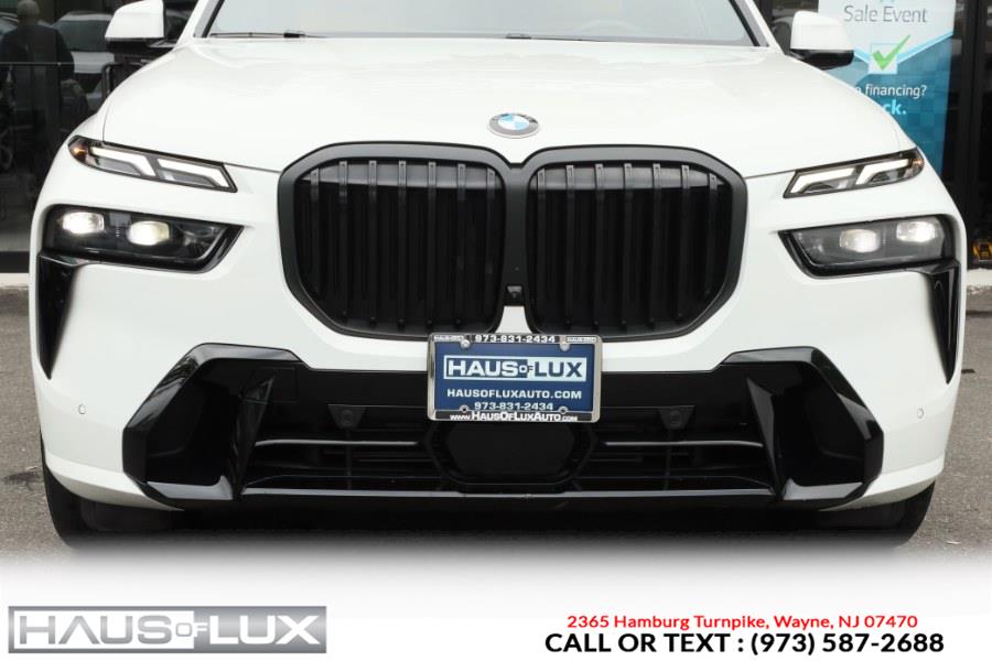 2023 BMW X7 xDrive40i Sports Activity Vehi photo