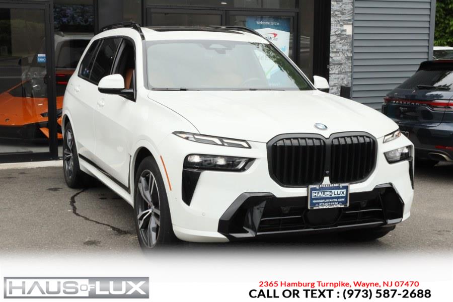 2023 BMW X7 xDrive40i Sports Activity Vehi photo