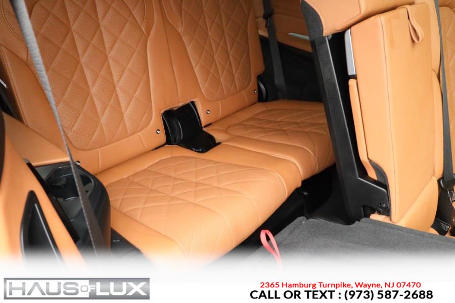 2023 BMW X7 xDrive40i Sports Activity Vehi photo