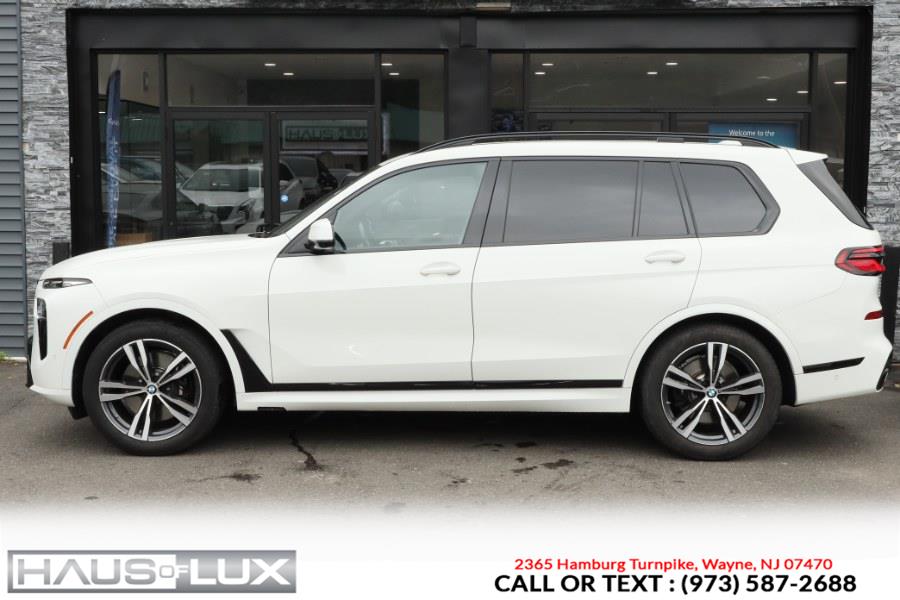 2023 BMW X7 xDrive40i Sports Activity Vehi photo