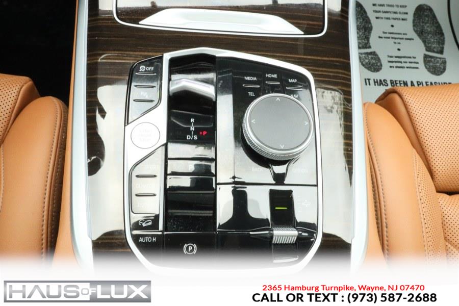 2023 BMW X7 xDrive40i Sports Activity Vehi photo