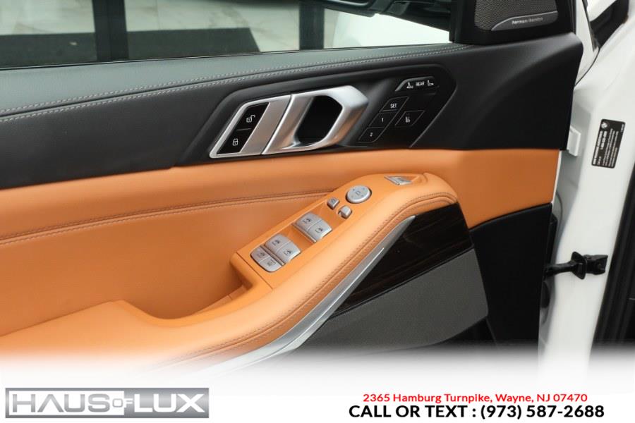 2023 BMW X7 xDrive40i Sports Activity Vehi photo
