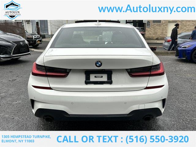 2022 BMW 3-Series 330i xDrive photo