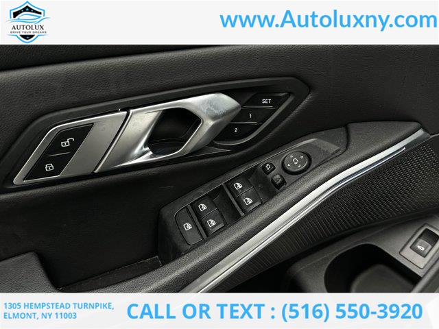 2022 BMW 3-Series 330i xDrive photo