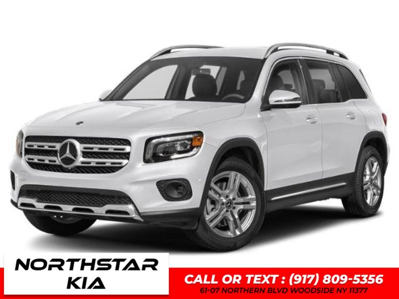 2023 Mercedes-Benz GLB 250 4MATIC photo