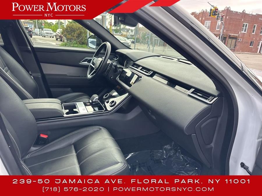 2022 Land Rover Range Rover Velar P250 R-Dynamic S photo