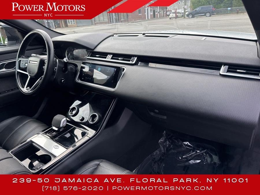 2022 Land Rover Range Rover Velar P250 R-Dynamic S photo