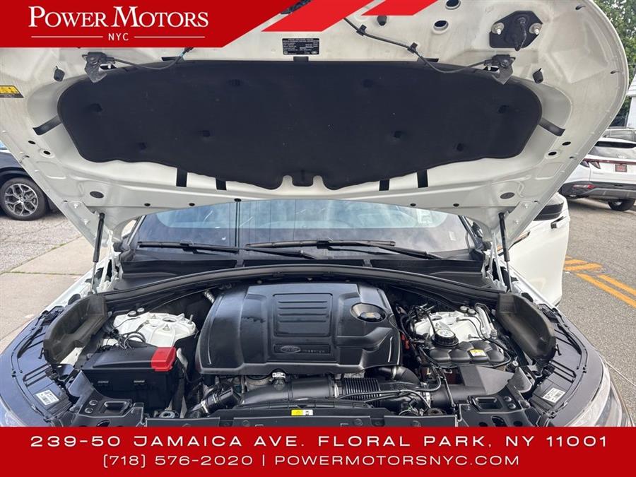 2022 Land Rover Range Rover Velar P250 R-Dynamic S photo