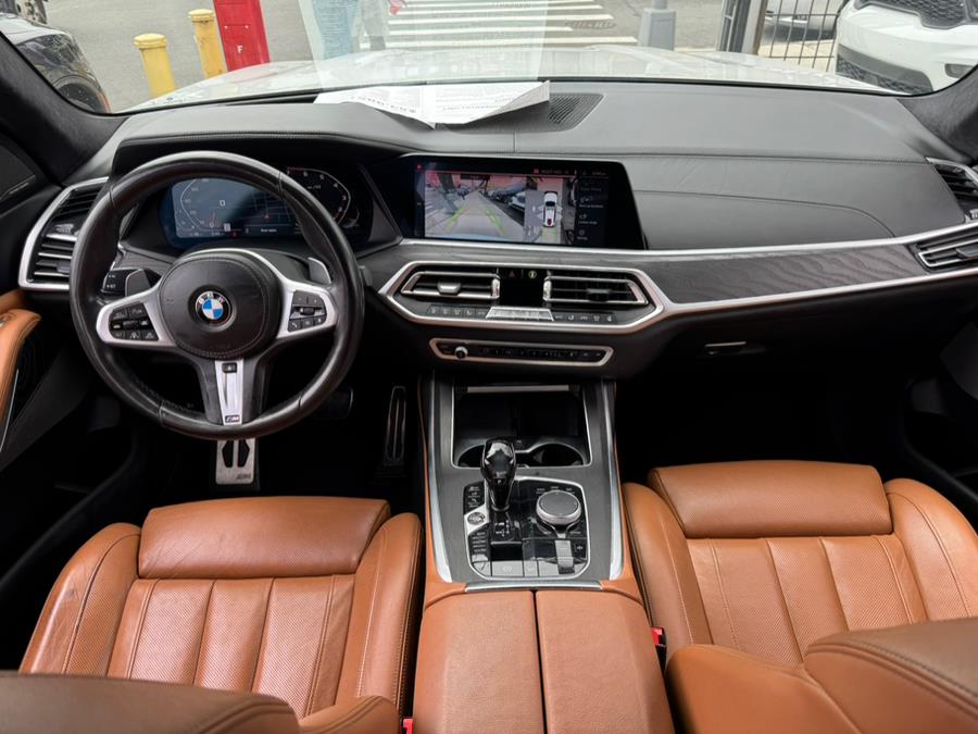 2020 BMW X7 M50i Sports Activity Vehicle photo