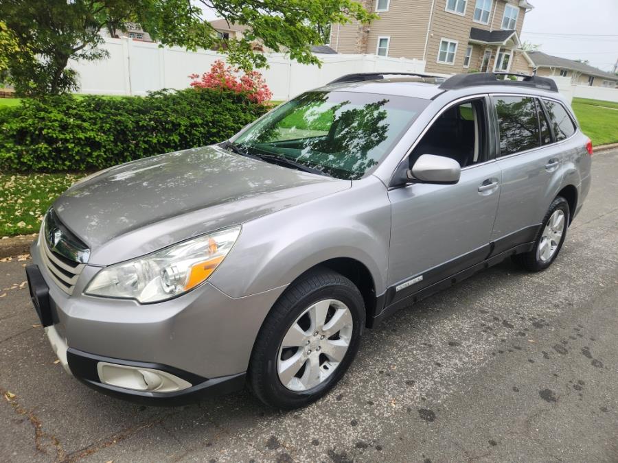 2011 Subaru Outback 3.6R Limited photo
