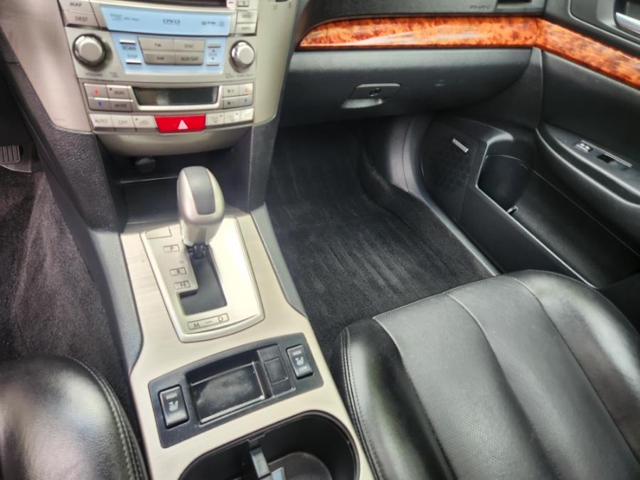 2011 Subaru Outback 3.6R Limited photo