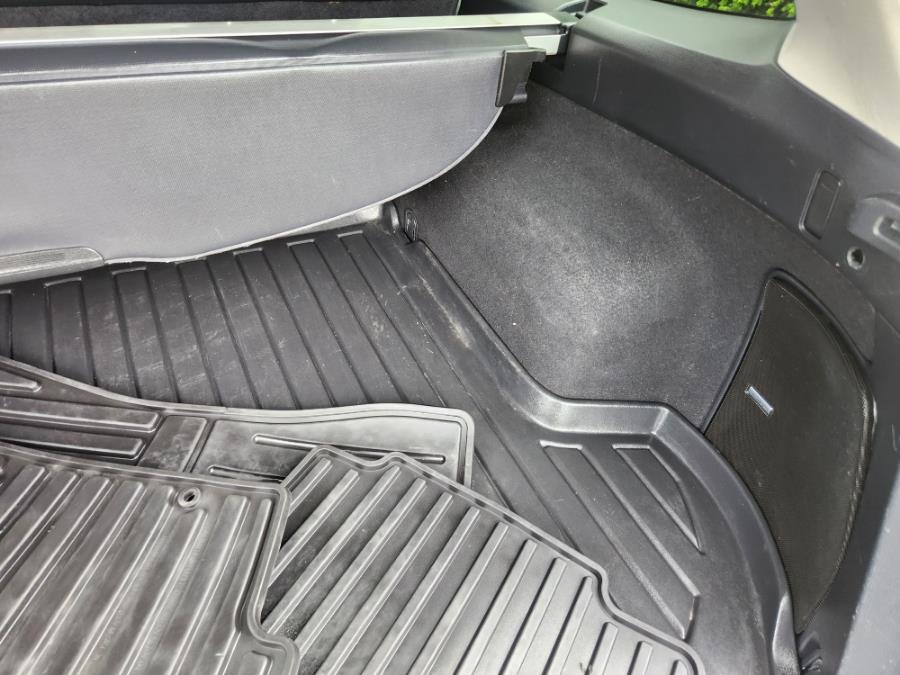 2011 Subaru Outback 3.6R Limited photo