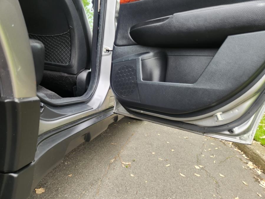 2011 Subaru Outback 3.6R Limited photo