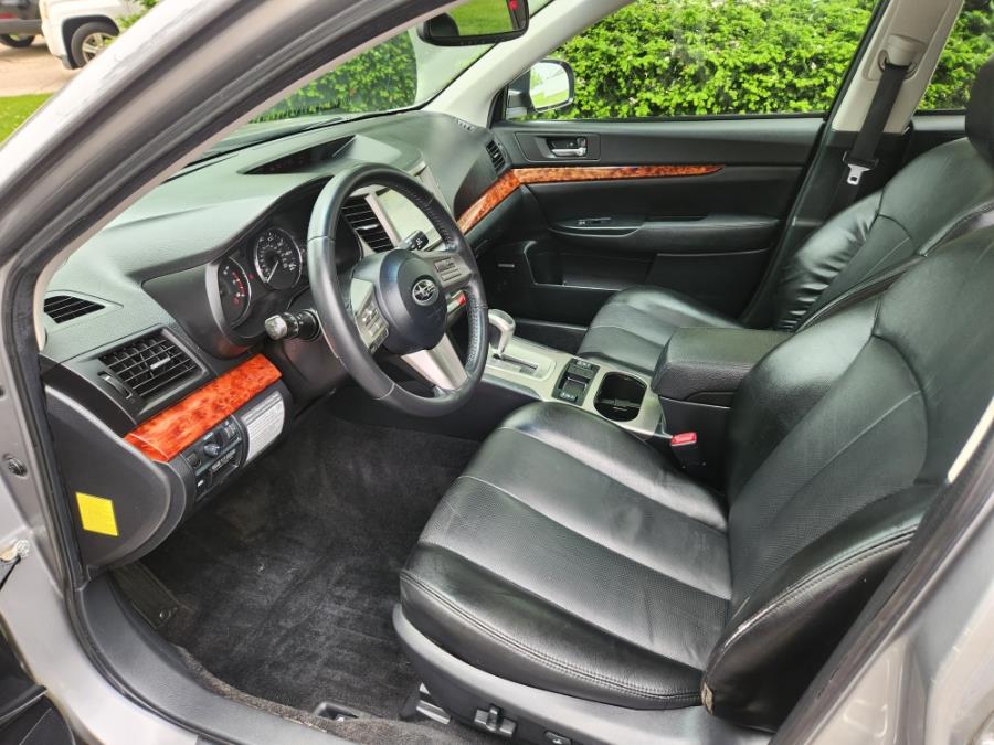 2011 Subaru Outback 3.6R Limited photo