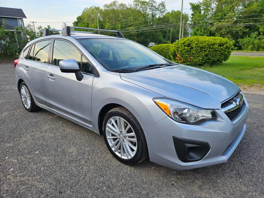 2013 Subaru Impreza 2.0i Premium photo