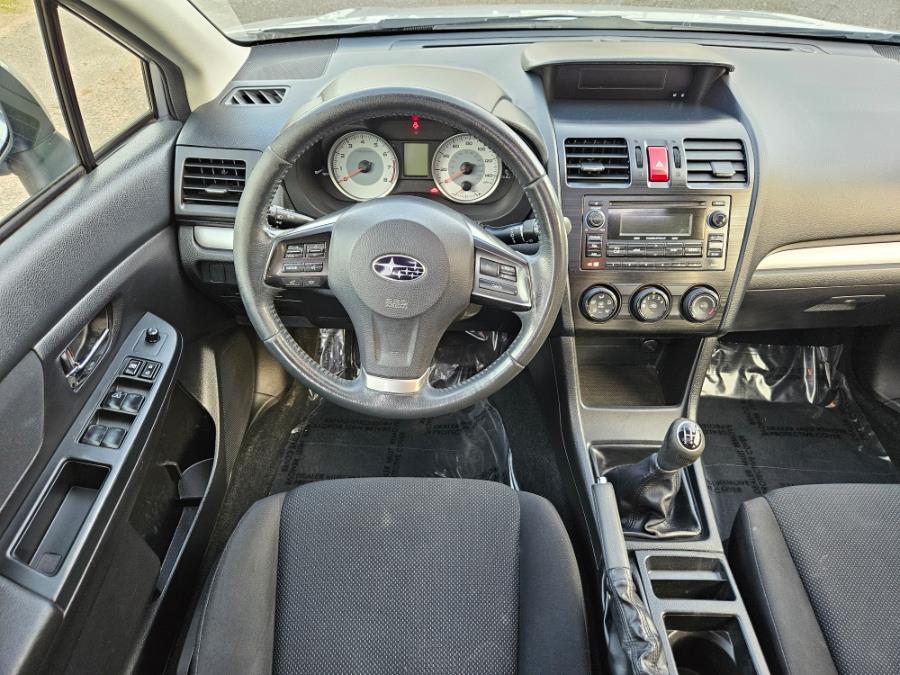2013 Subaru Impreza 2.0i Premium photo