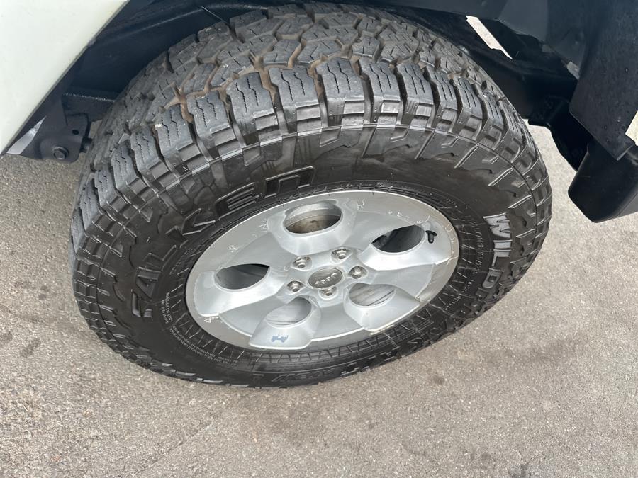 2015 Jeep Wrangler Unlimited 4WD 4dr Sahara photo