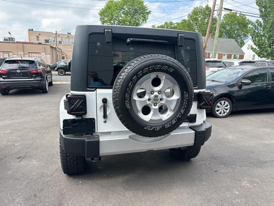 2015 Jeep Wrangler Unlimited 4WD 4dr Sahara photo