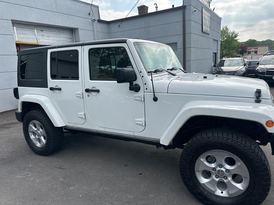 2015 Jeep Wrangler Unlimited 4WD 4dr Sahara photo
