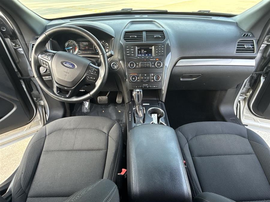 2018 Ford Explorer XLT photo