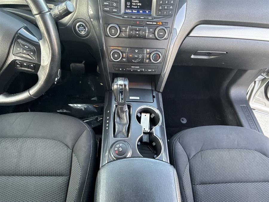 2018 Ford Explorer XLT photo